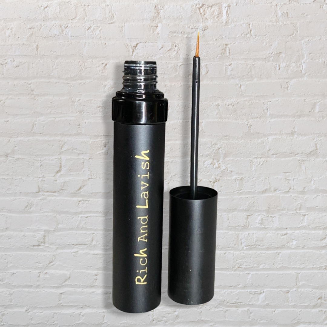 GROWTH SURUM This effective serum helps enhances  and lengthen your lashes and brows.          {Enhance Lash & Brow Serum}